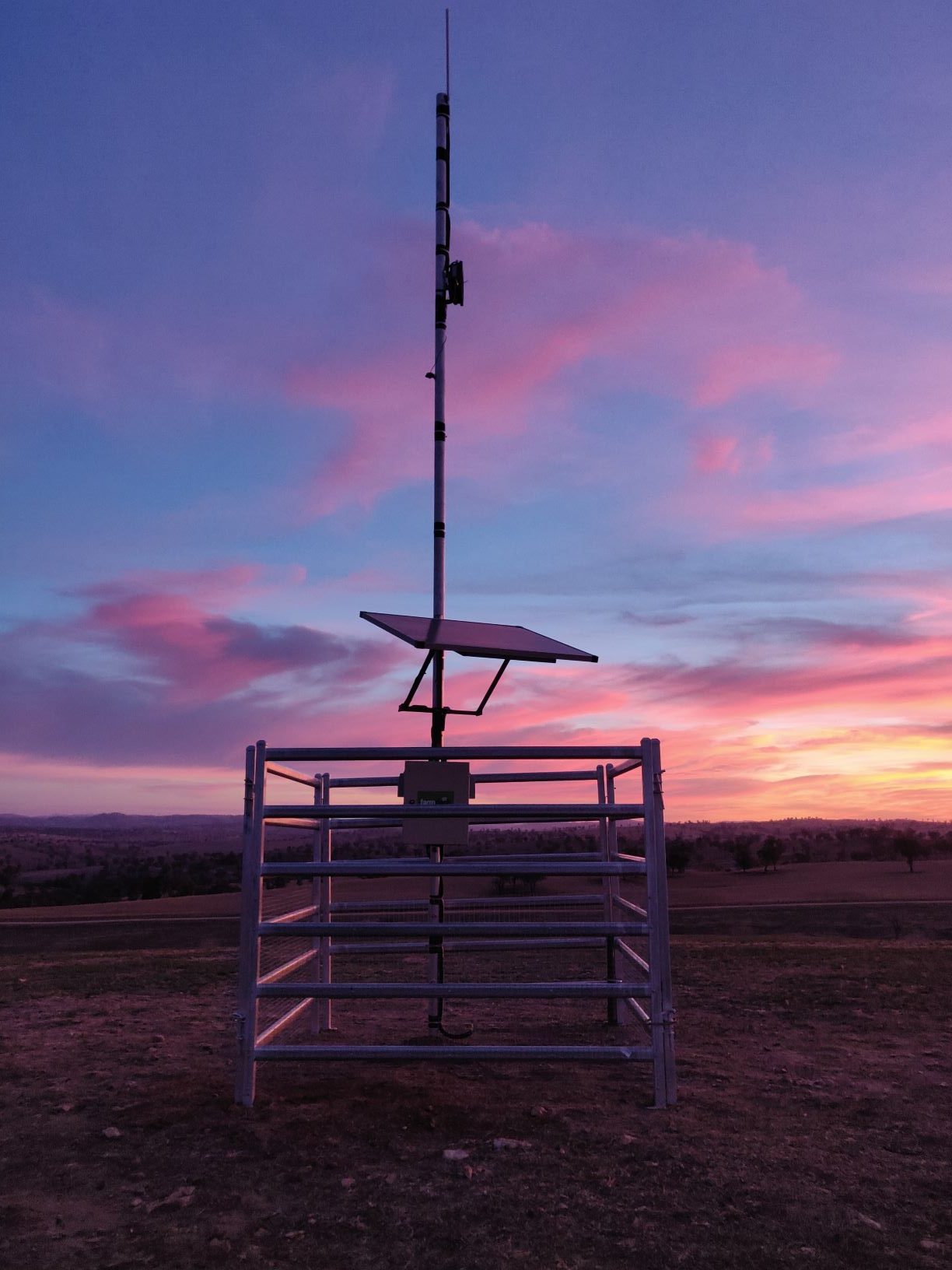 Farmdeck LoRa Tower;